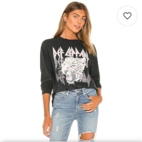 Daydreamer Tops - Daydreamer Def Leopard Long Sleeve Crewneck Tee